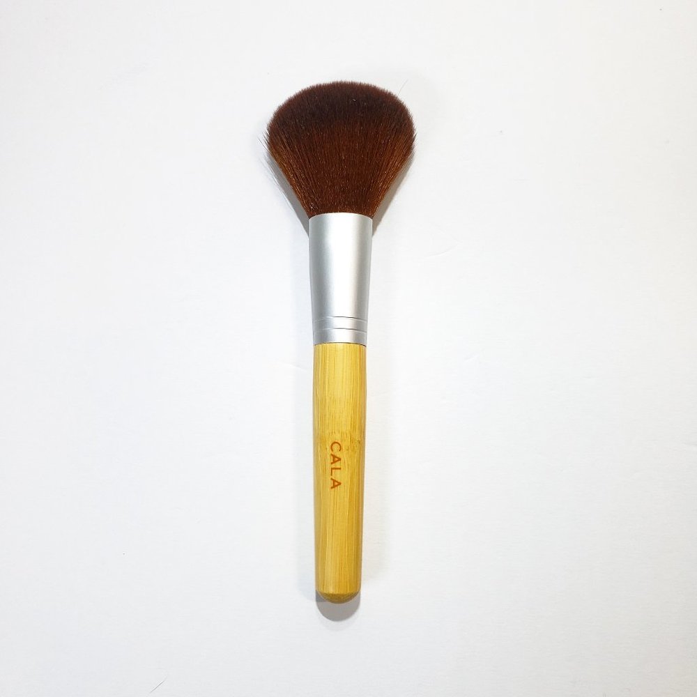 Cala Makeup Powder Brush - Bamboo Handle